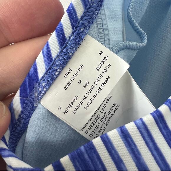 NWT Nike One Piece Swimsuit Navy and Blue Stripe - Picture 4 of 6